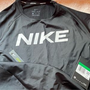 NWT Boys Nike Pro performance t-shirt